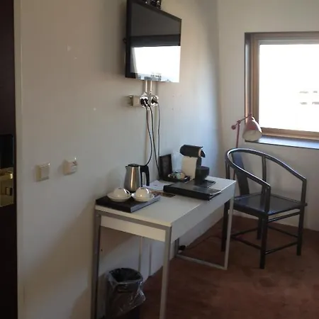 Hotel Hague Center 3*