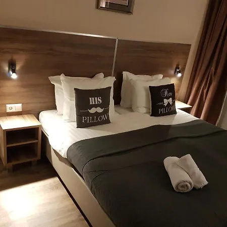 Hotel Hague Center 3*